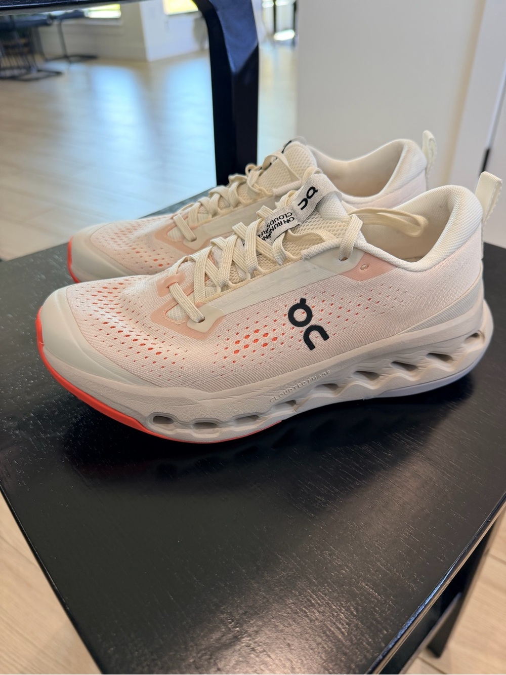 On Women's Cloudsurfer Trail 2
Trail Running Shoes - Picture 3 of 7